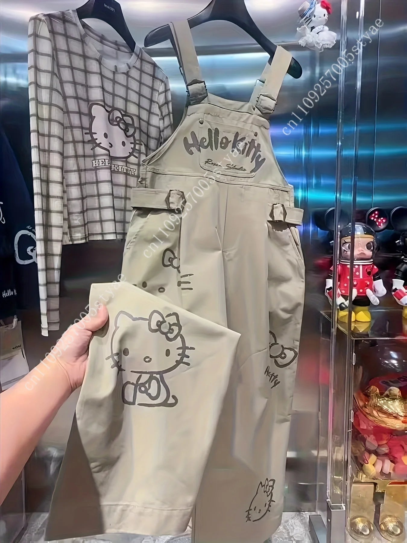 Hello Kitty Design Retro Trendy and Stylish Loose-Fitting Casual Overalls for Women