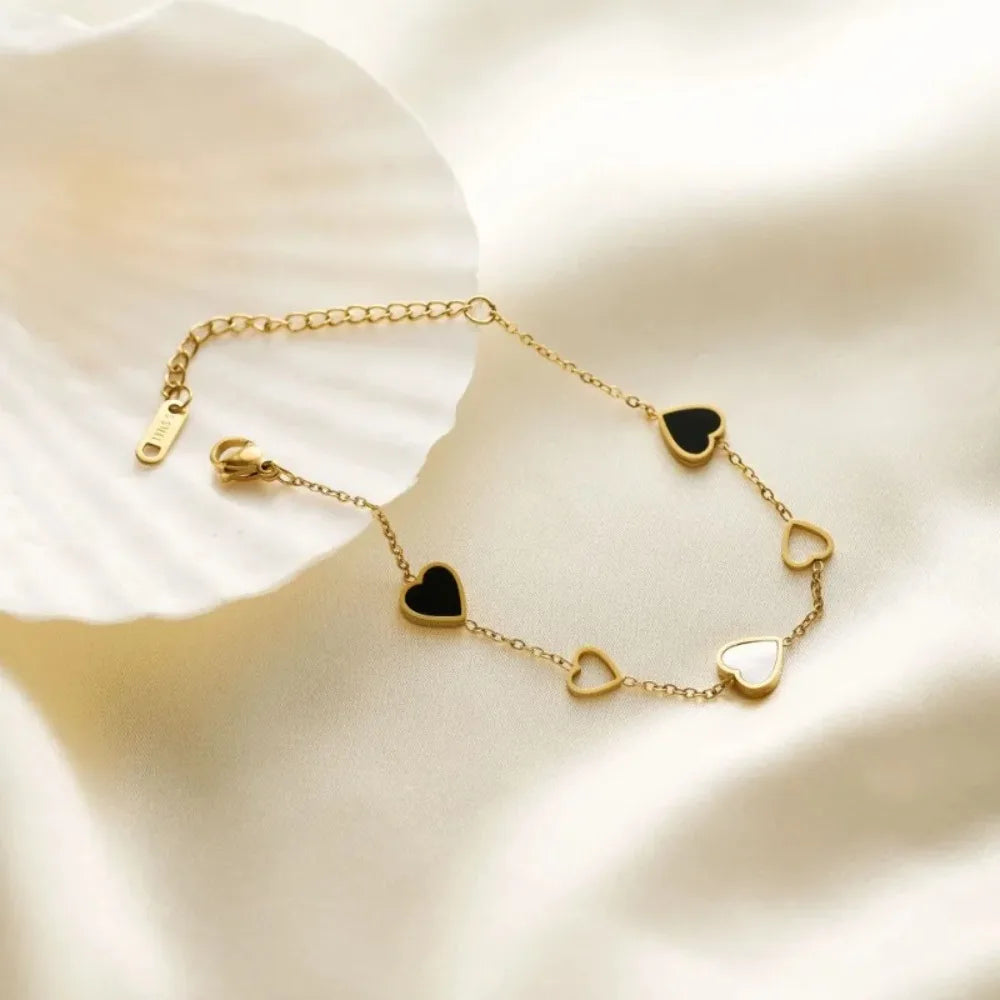 Lovely Adjustable Gold-color Stainless Steel Black White Hollowed-out Heart-shaped Bracelet for Woman Summer Jewelry Colorfast