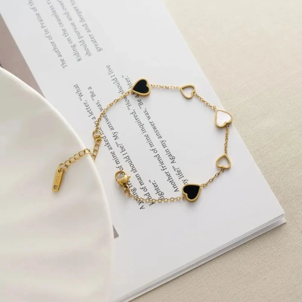 Lovely Adjustable Gold-color Stainless Steel Black White Hollowed-out Heart-shaped Bracelet for Woman Summer Jewelry Colorfast